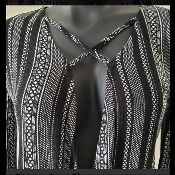 Ripzone | Criss-Cross Blouse - Picture 3 of 9